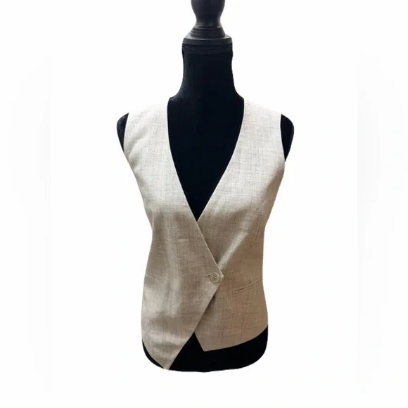 RÓHE Overlap Asymmetric Slub Waistcoat V-neck cut linen-enriched size 36 (Small) - Picture 9 of 16